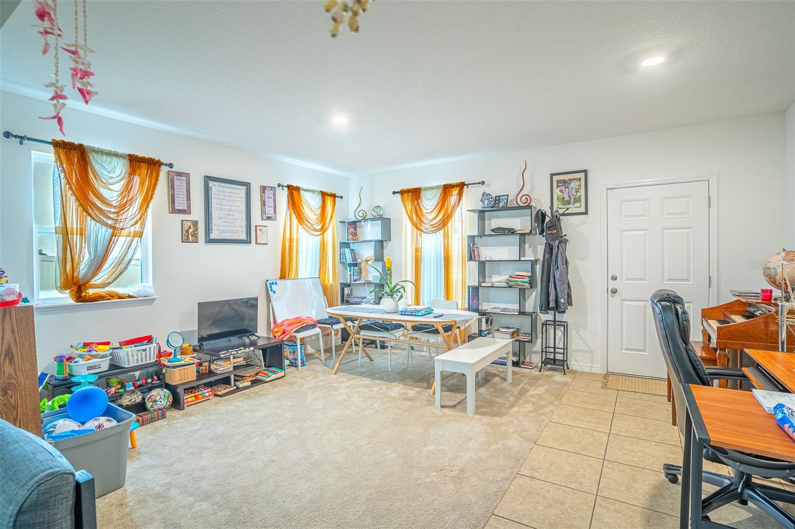 15107 ZENITH AVE