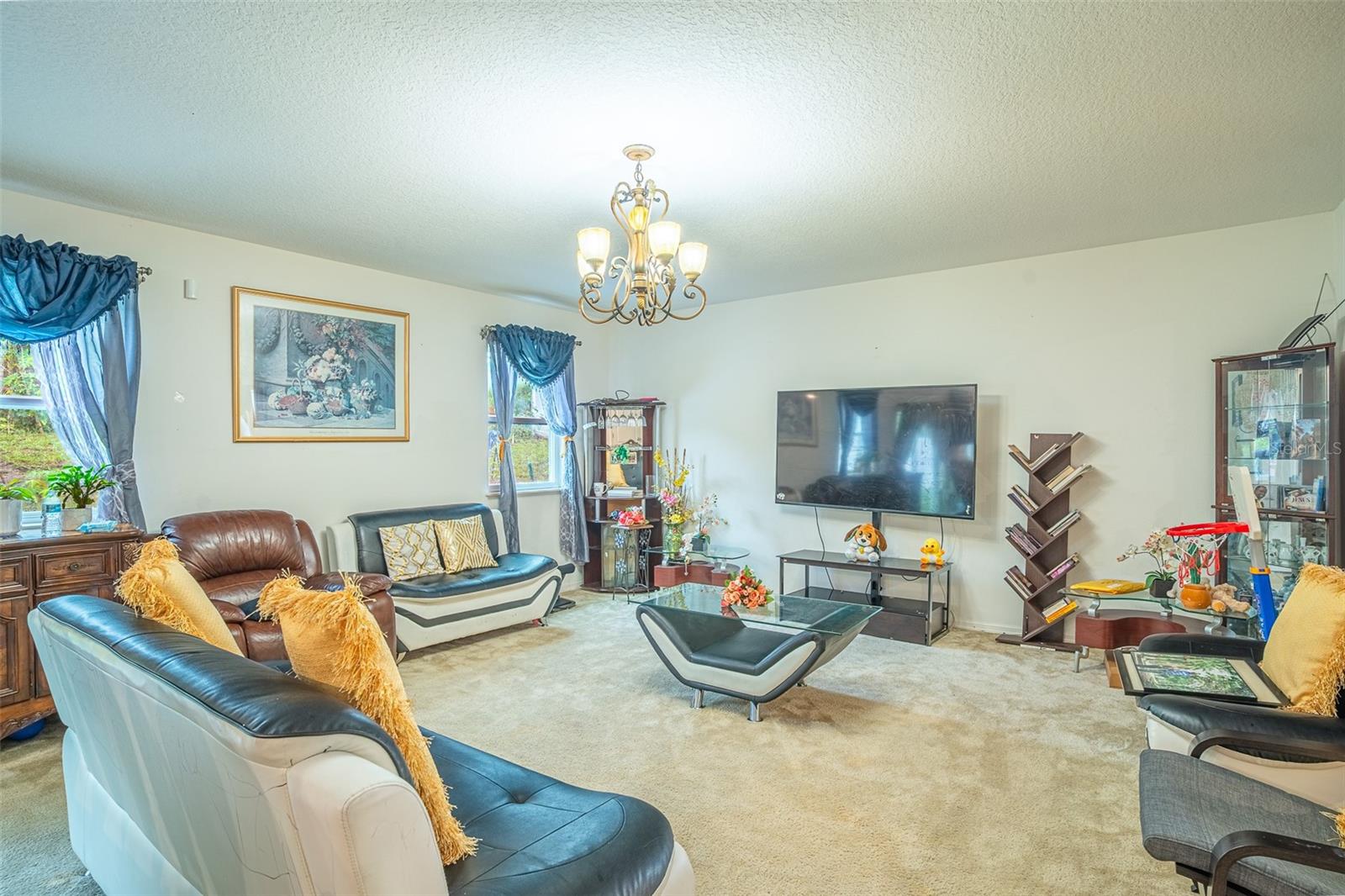 15107 ZENITH AVE