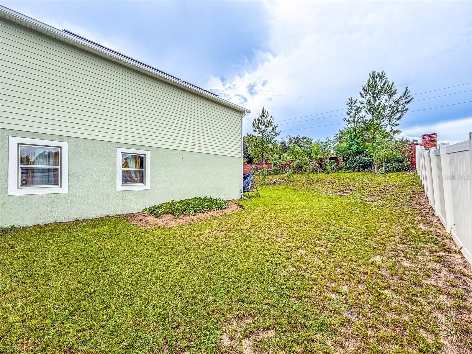 15107 ZENITH AVE