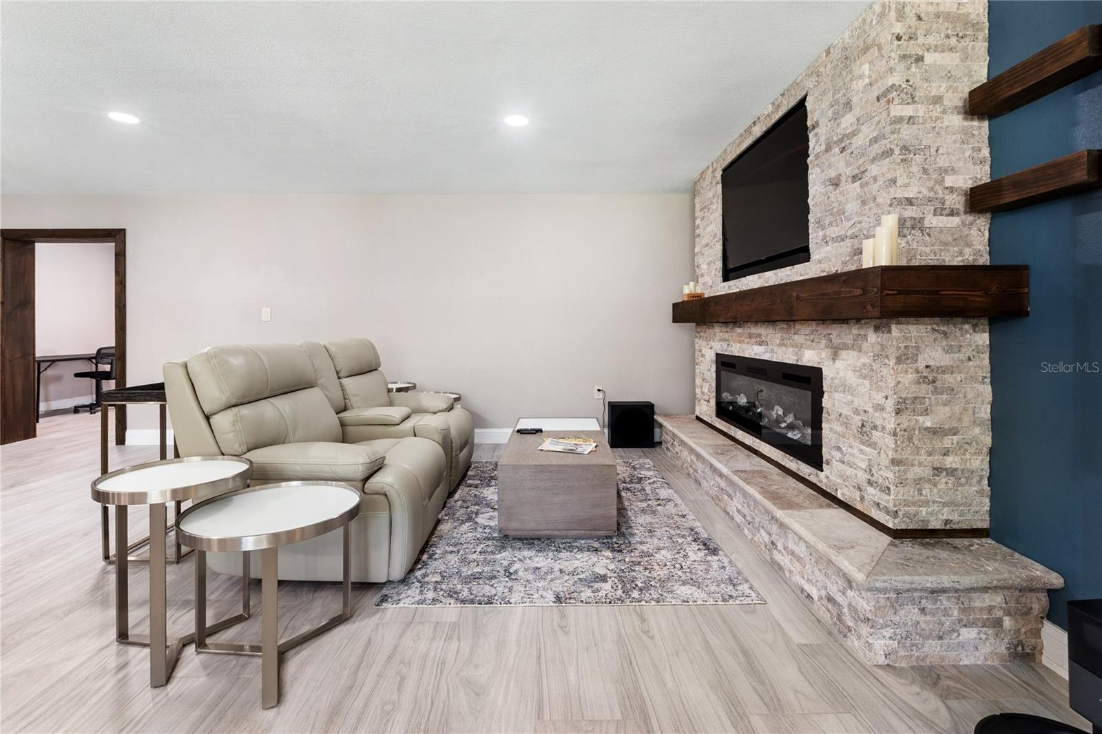 1010 EDGEWATER DR