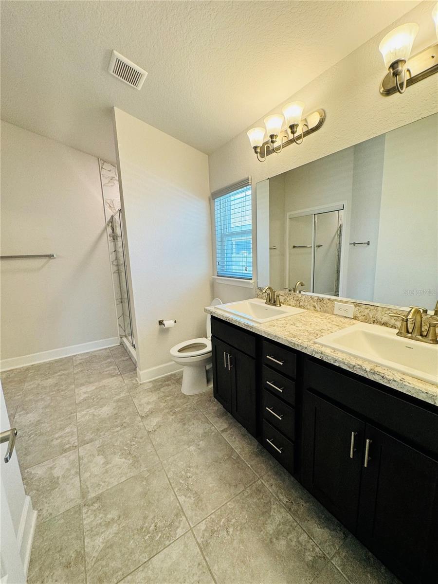 240 KRENSON BAY LOOP