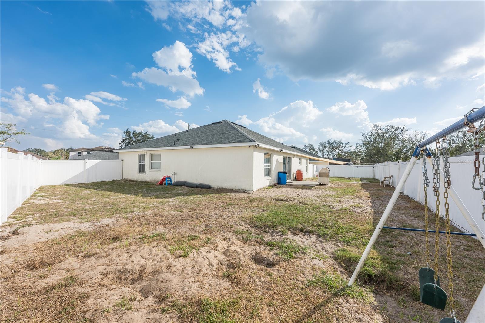 1949 MANATEE DR
