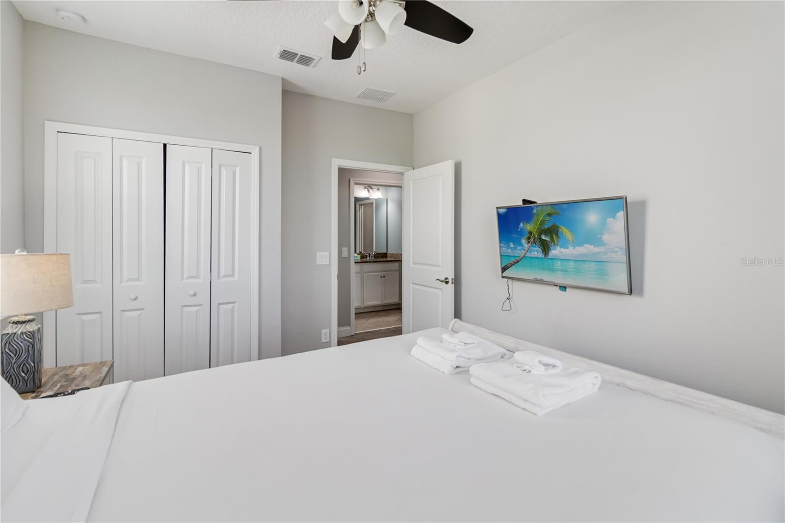 482 CAPTIVA DR