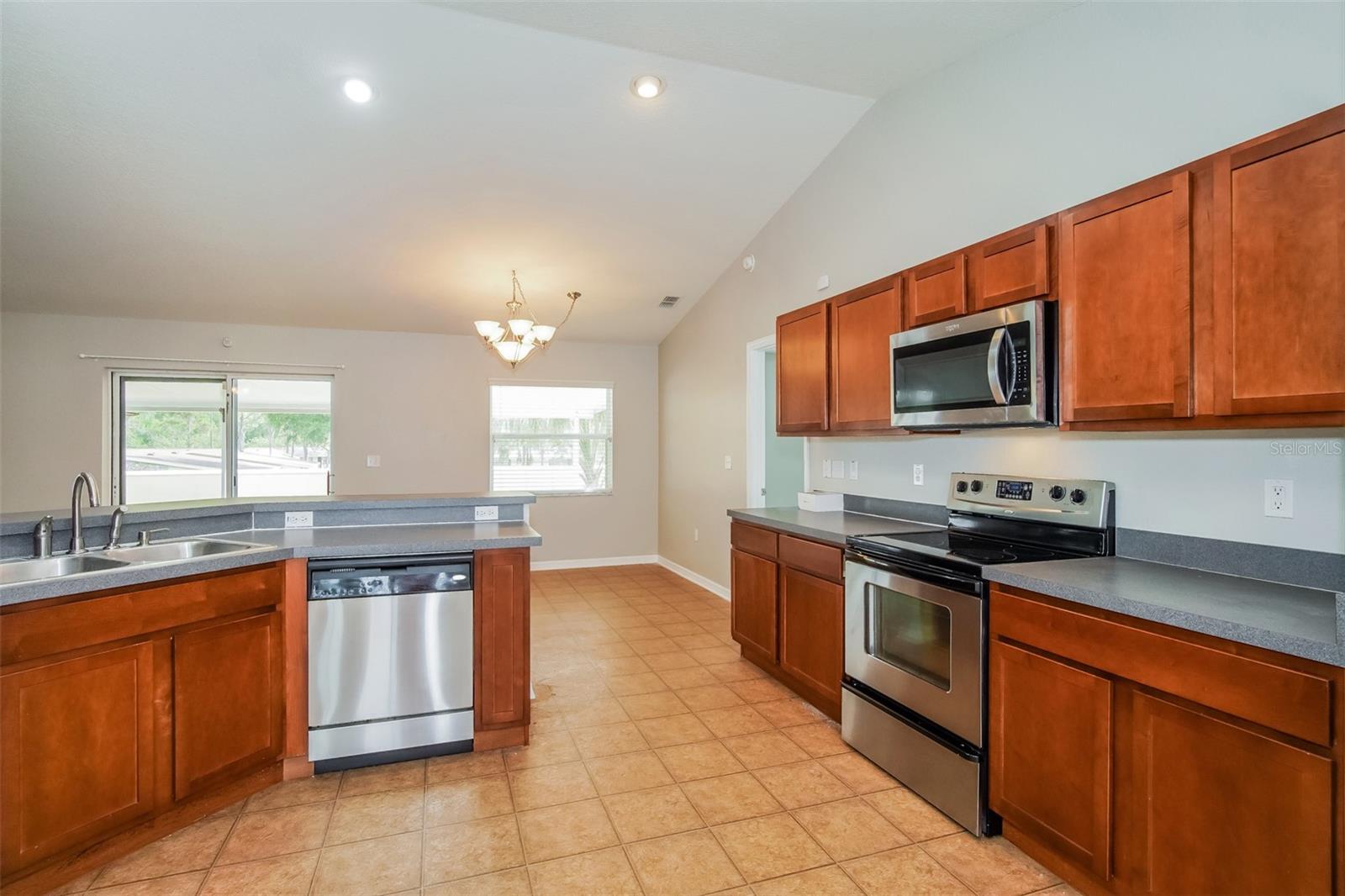 1037 NORMANDY HEIGHTS CIR