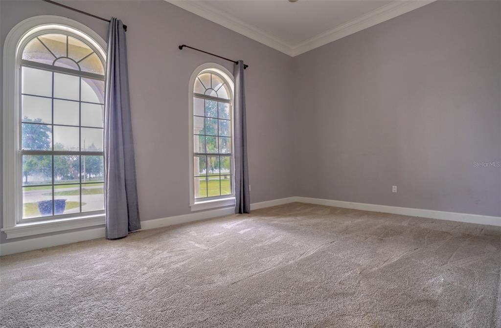 769 N LAKESHORE BLVD