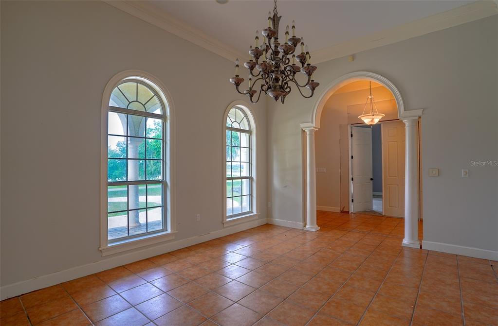 769 N LAKESHORE BLVD