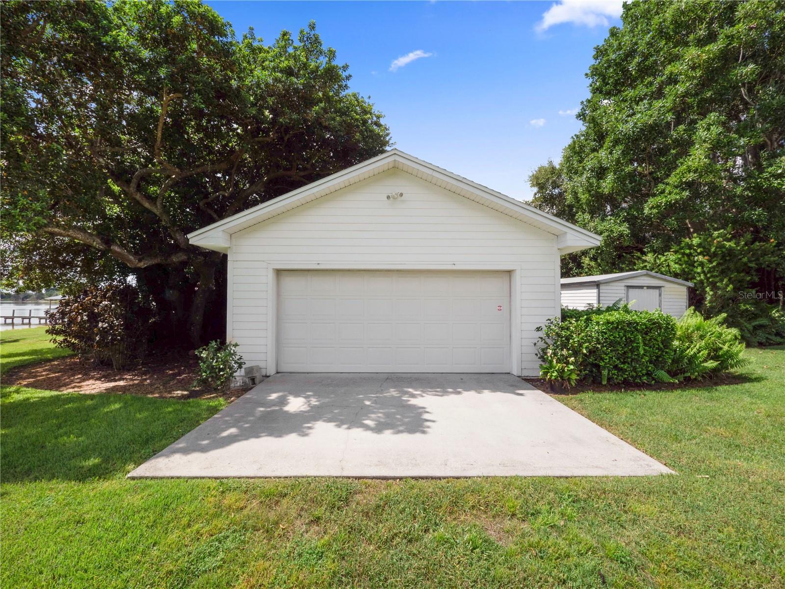 5810 CRYSTAL BEACH RD