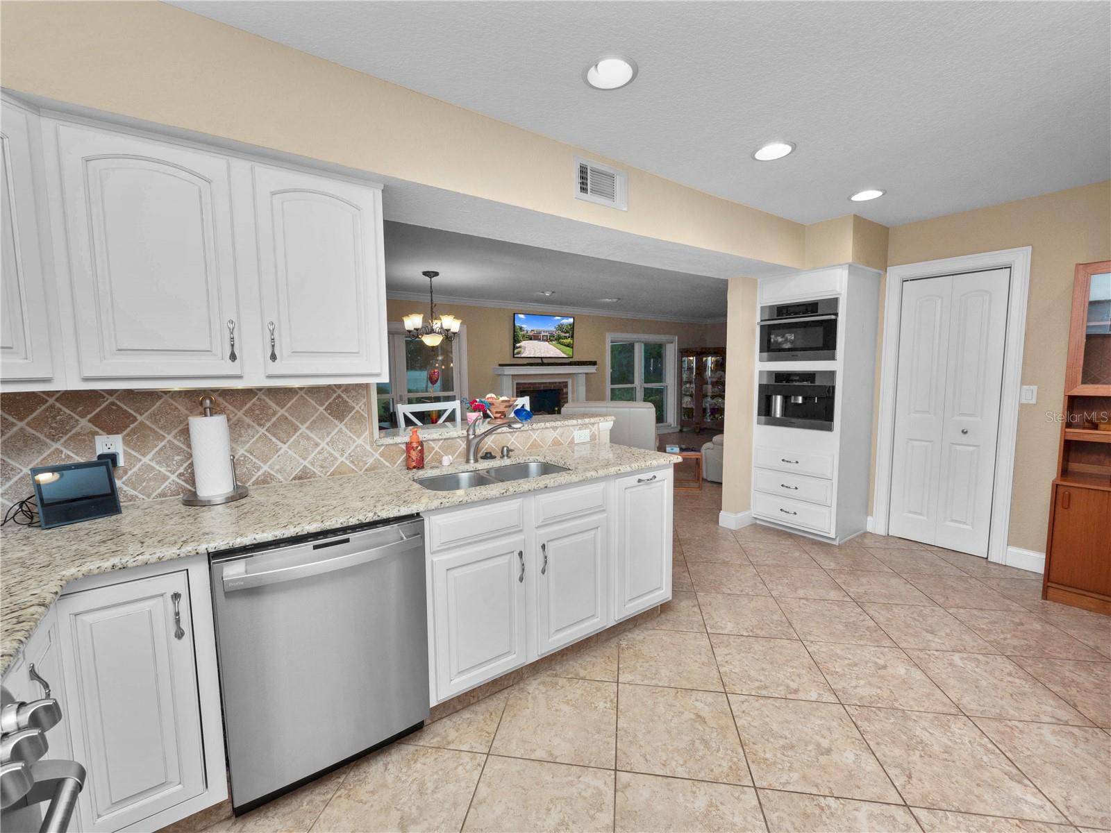 5810 CRYSTAL BEACH RD