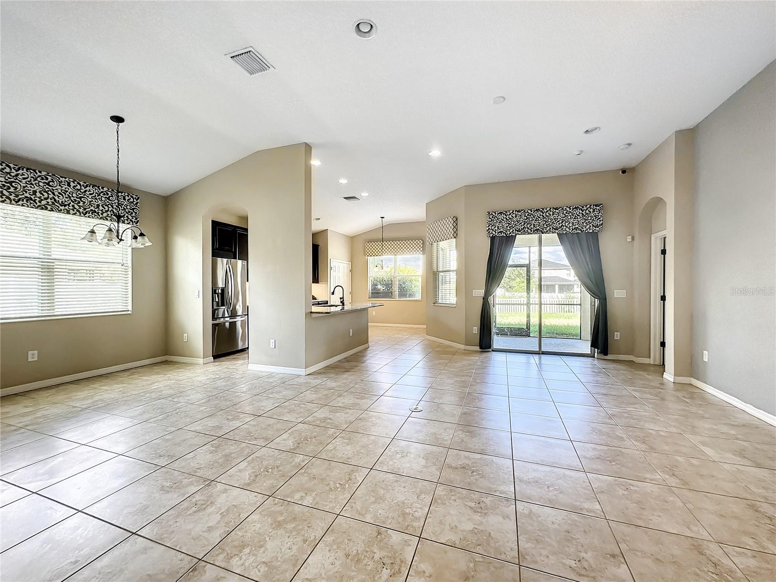 8316 WILLOW BEACH DR