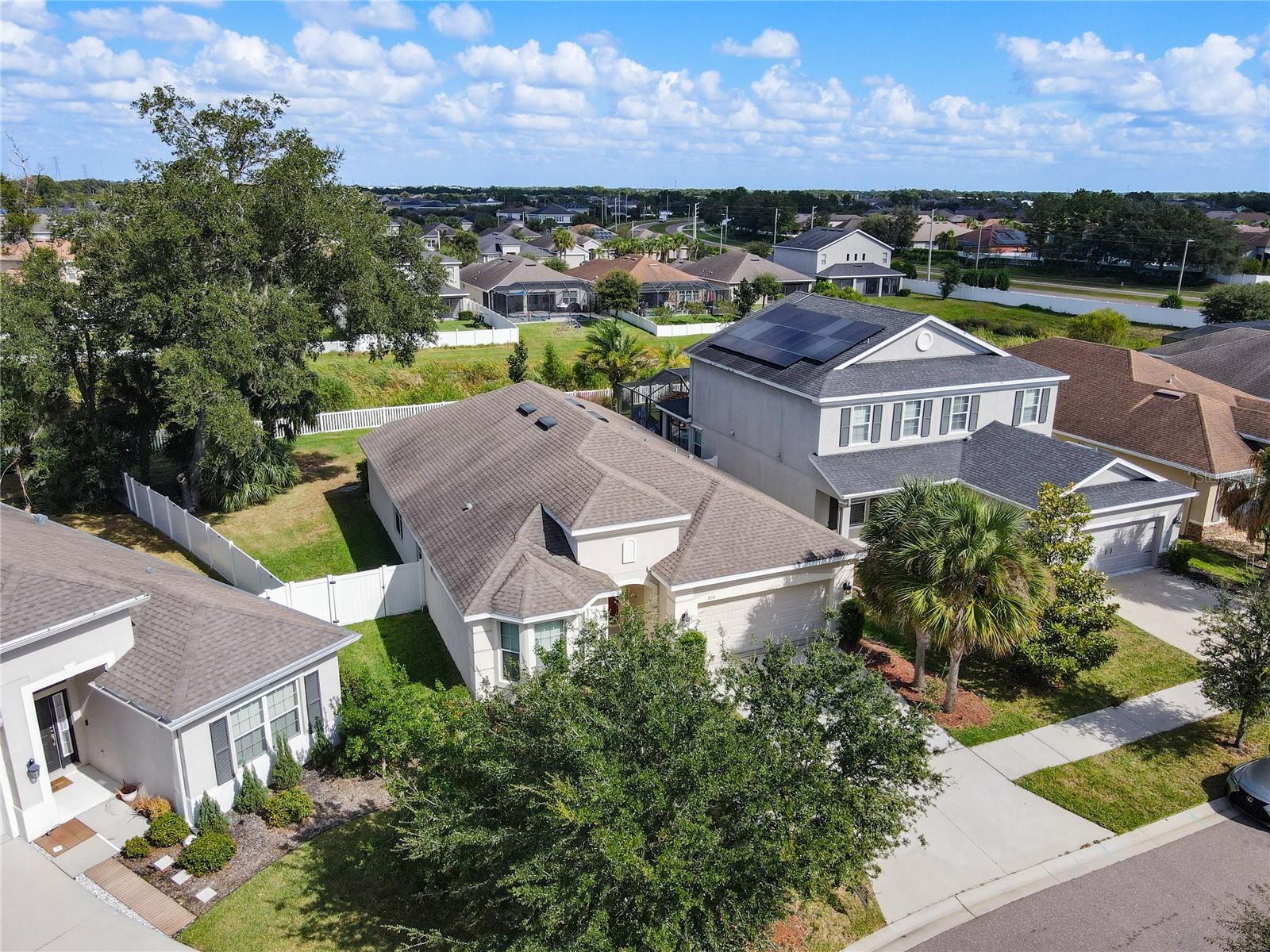 8316 WILLOW BEACH DR