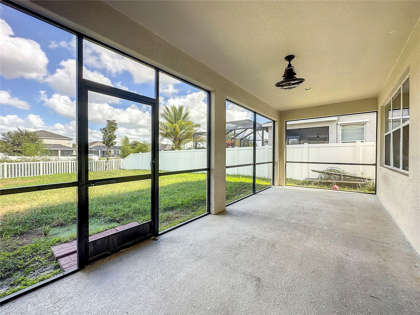 8316 WILLOW BEACH DR