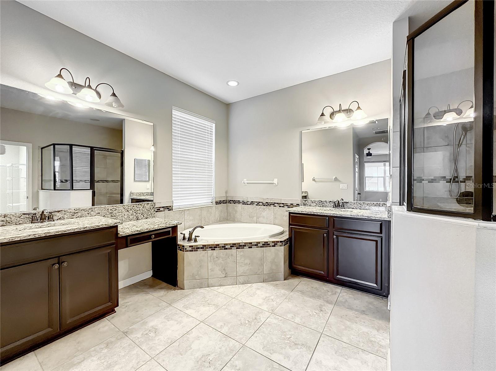 8316 WILLOW BEACH DR