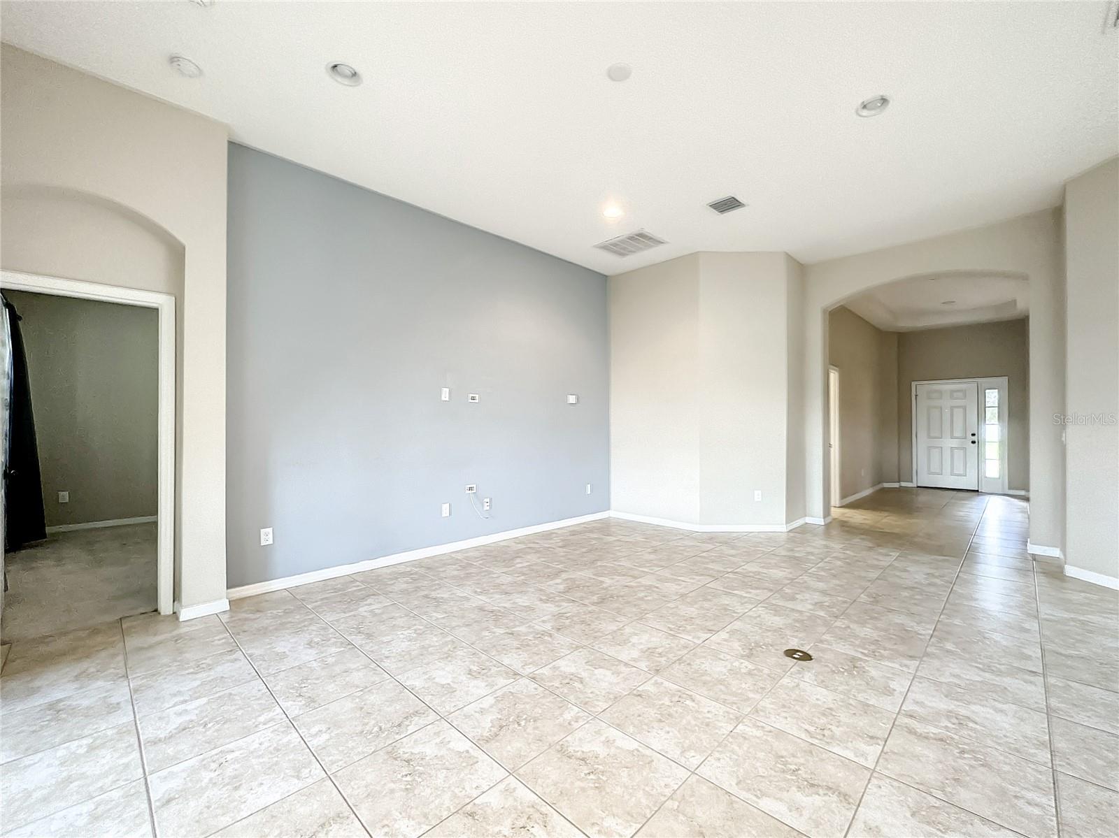 8316 WILLOW BEACH DR