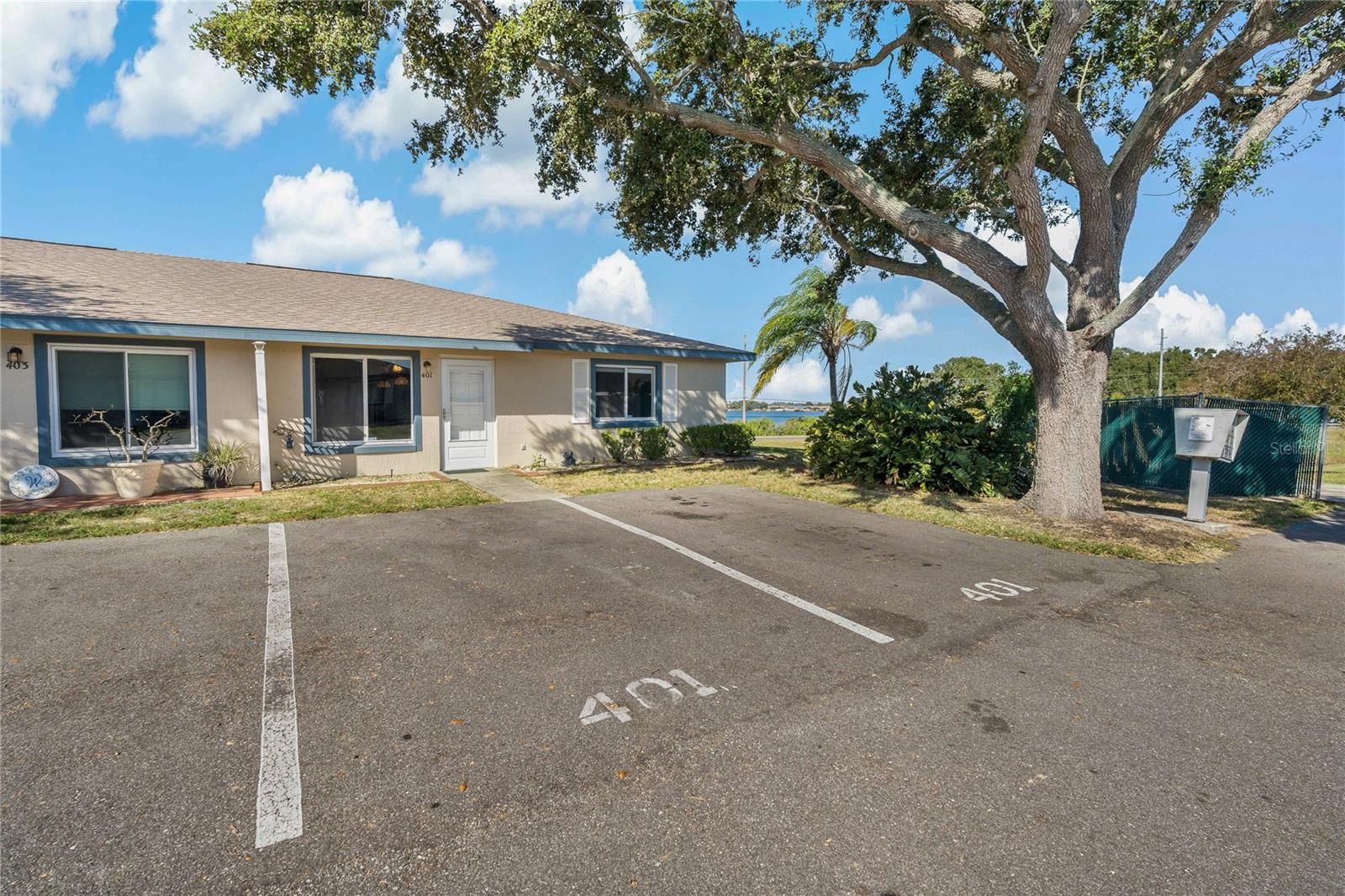 401 WINTER RIDGE BLVD