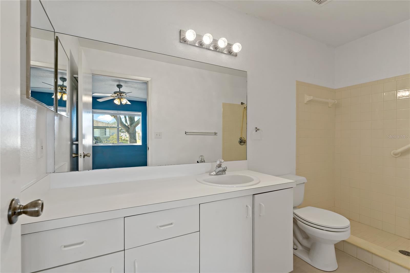 401 WINTER RIDGE BLVD