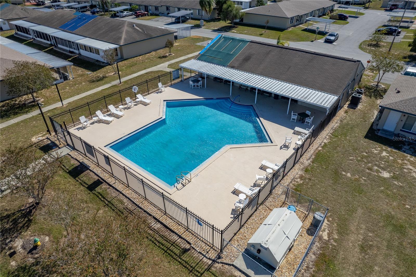 401 WINTER RIDGE BLVD