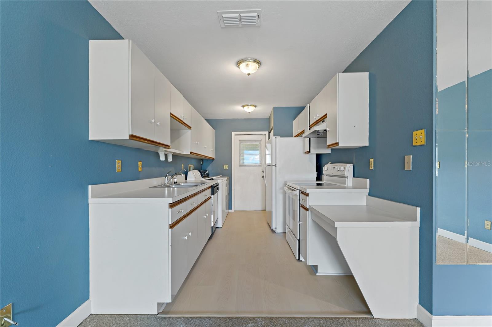 401 WINTER RIDGE BLVD