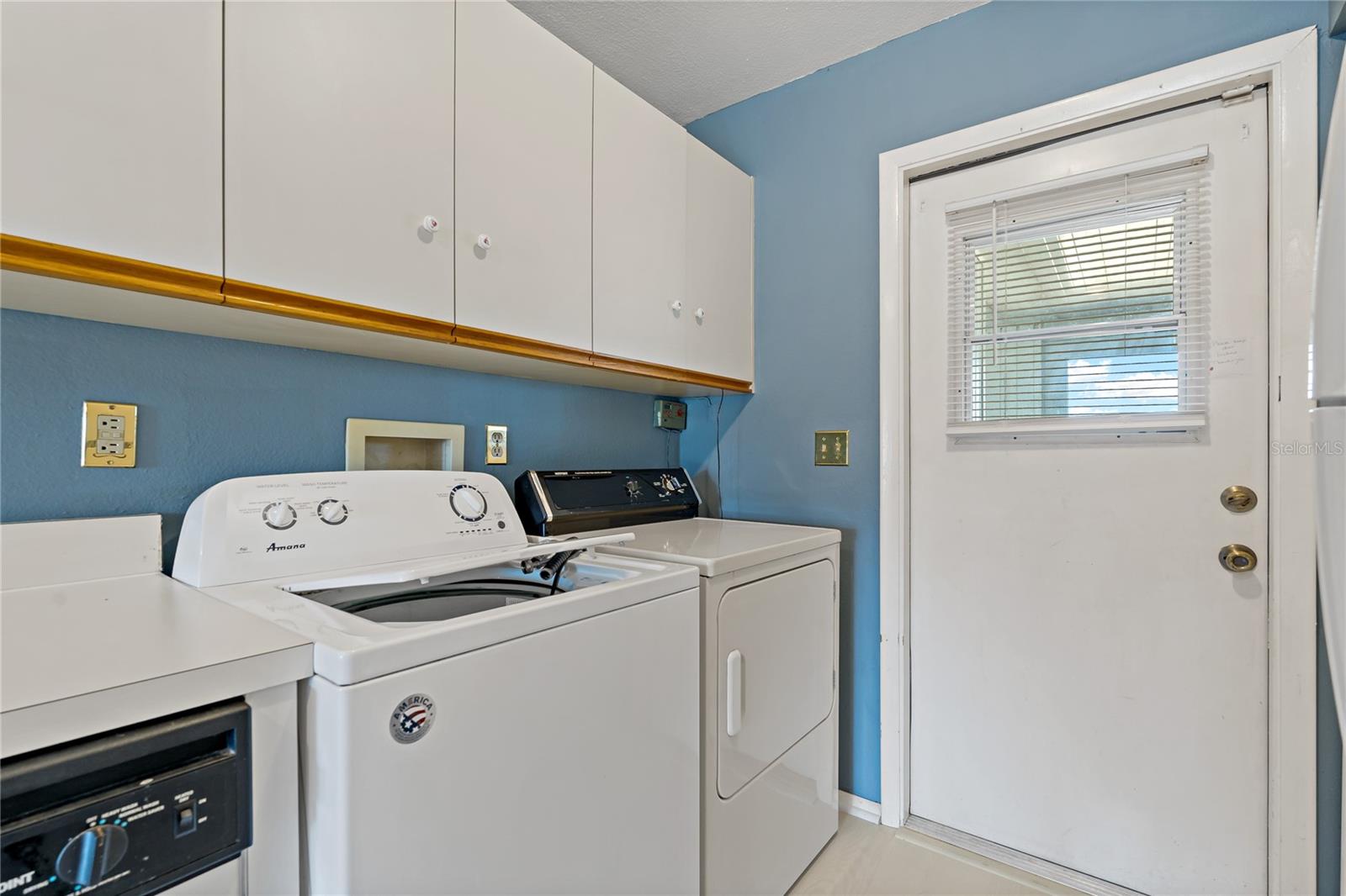 401 WINTER RIDGE BLVD