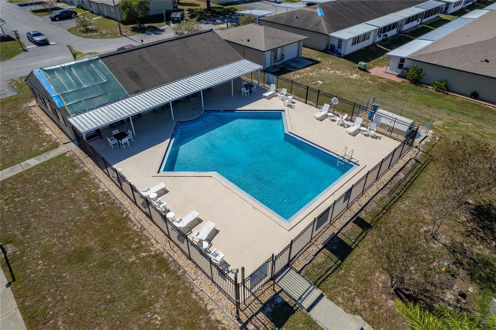 401 WINTER RIDGE BLVD