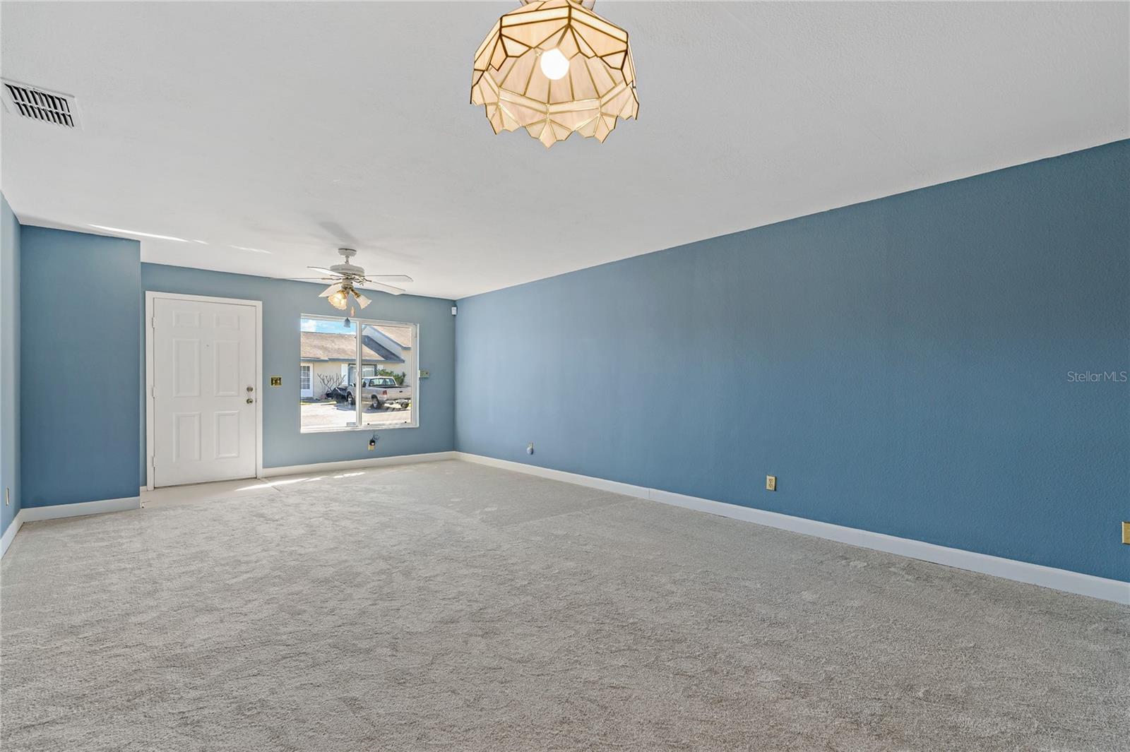 401 WINTER RIDGE BLVD