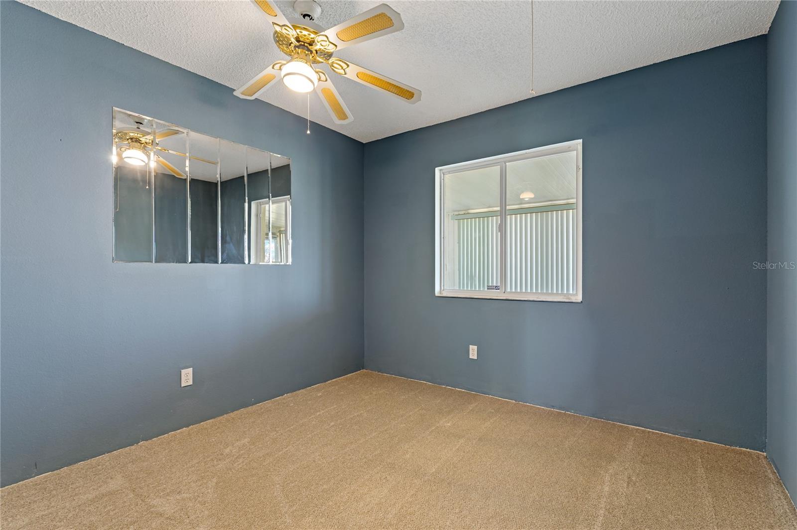 401 WINTER RIDGE BLVD