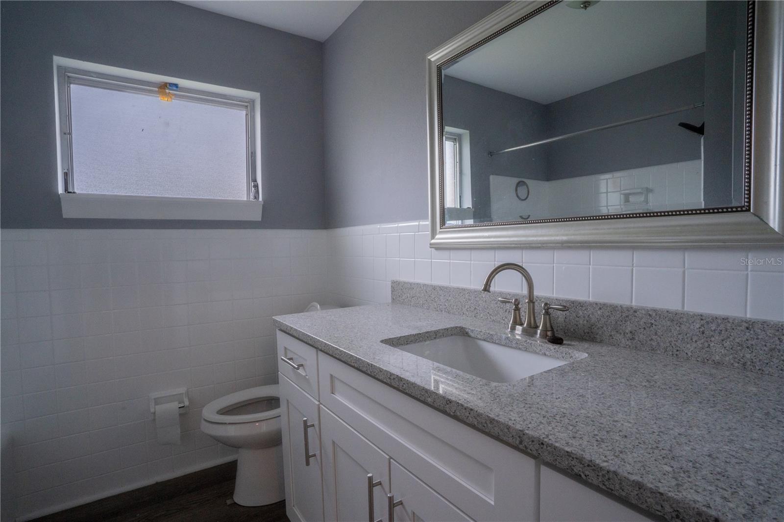 1430 LAKE BONNY DR W