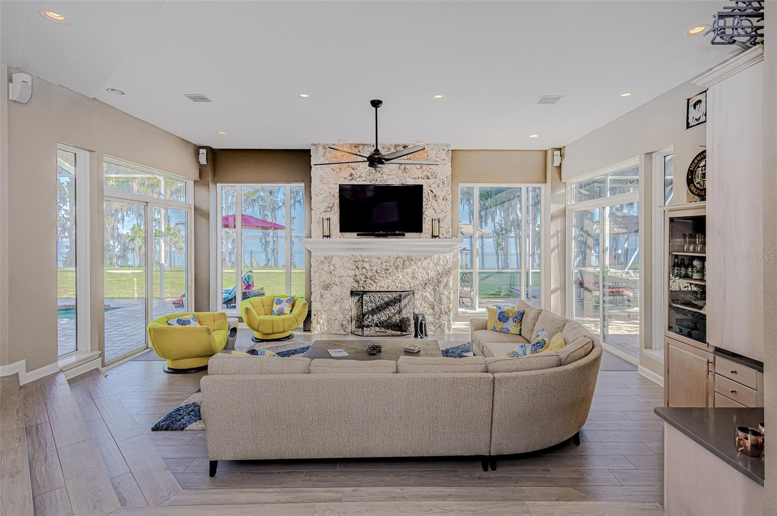 5401 BANANA POINT DR