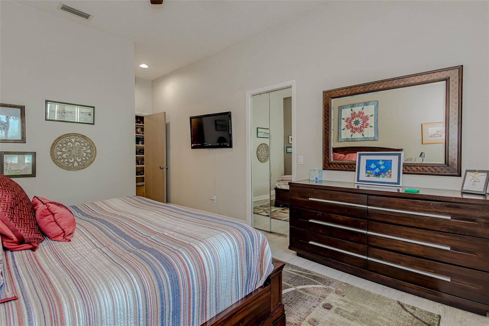 5401 BANANA POINT DR