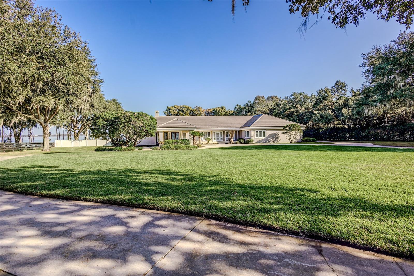 5401 BANANA POINT DR