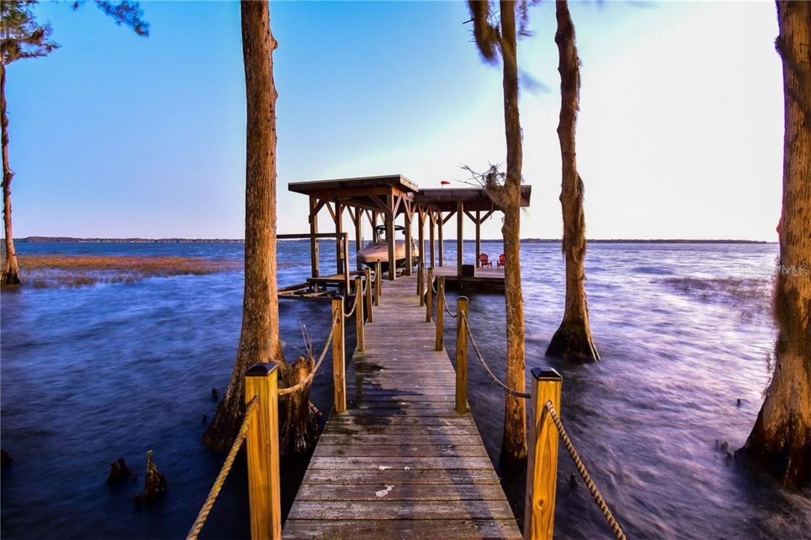 5401 BANANA POINT DR