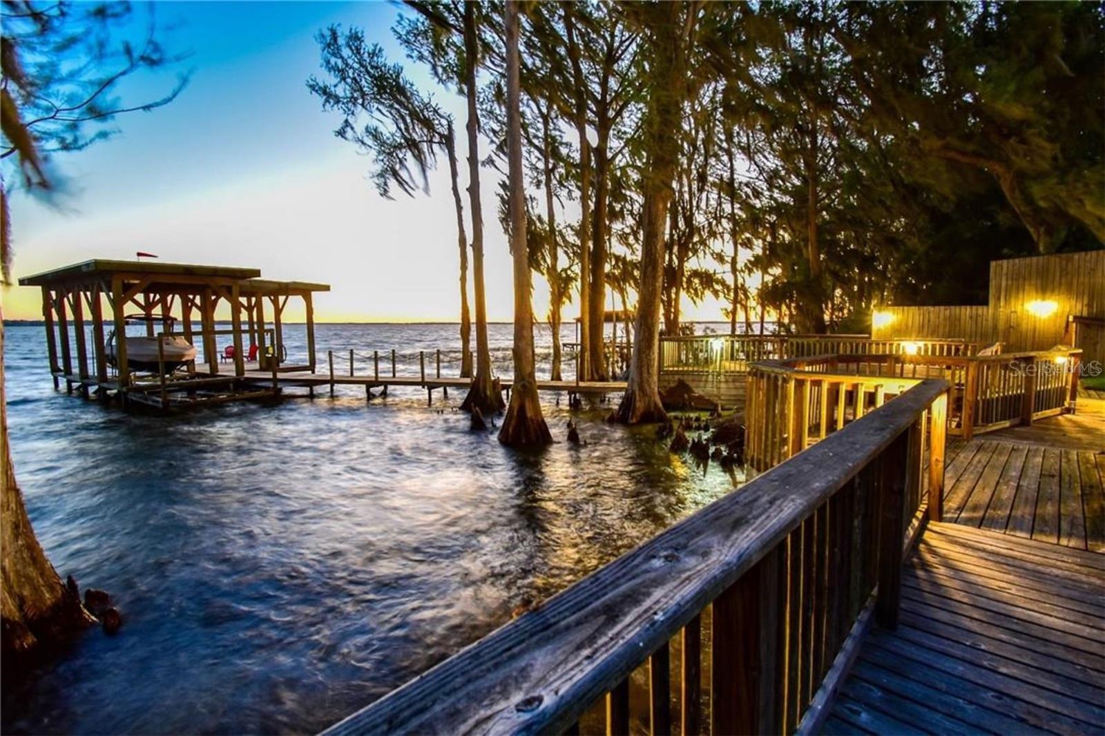 5401 BANANA POINT DR