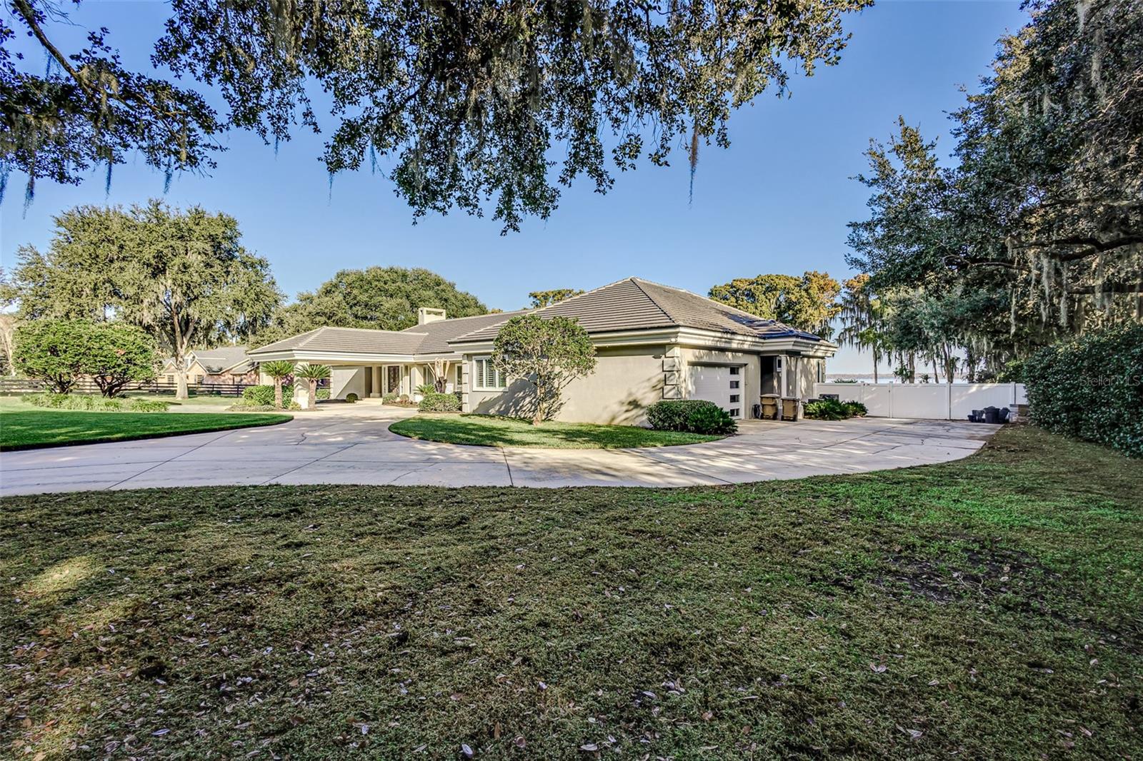 5401 BANANA POINT DR