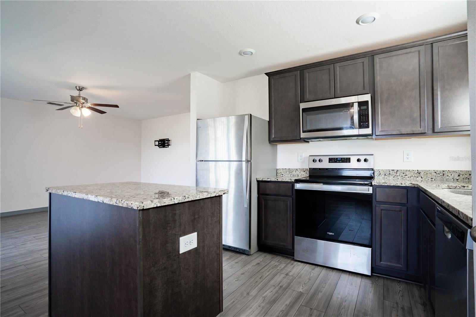 2053 AMBER SWEET CIR