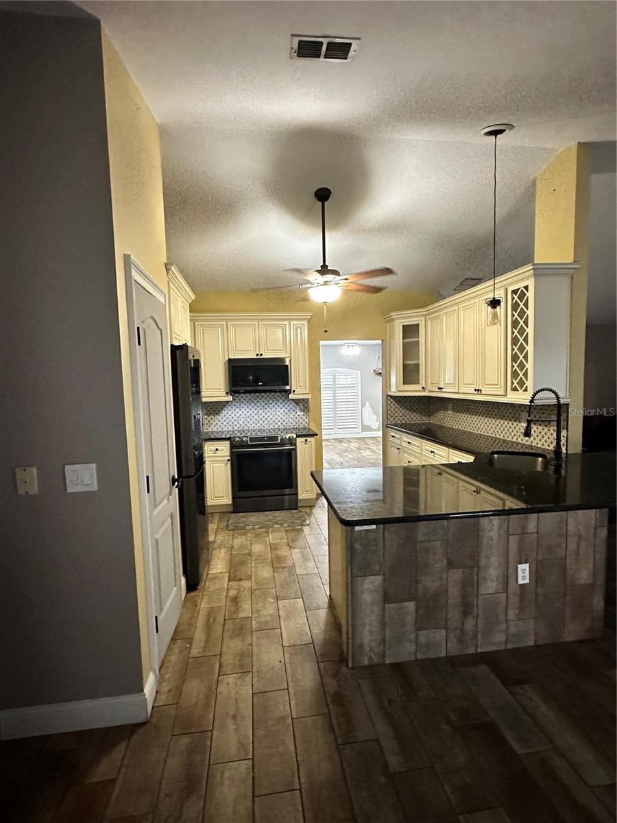 5960 WHITE TAIL LOOP