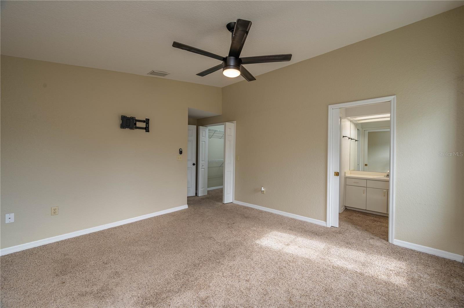 1405 GRAND CAYMAN CIR