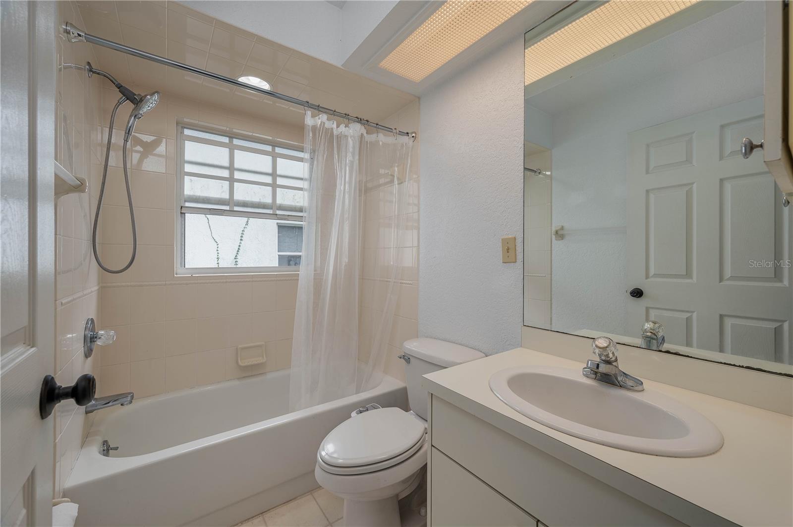 1405 GRAND CAYMAN CIR