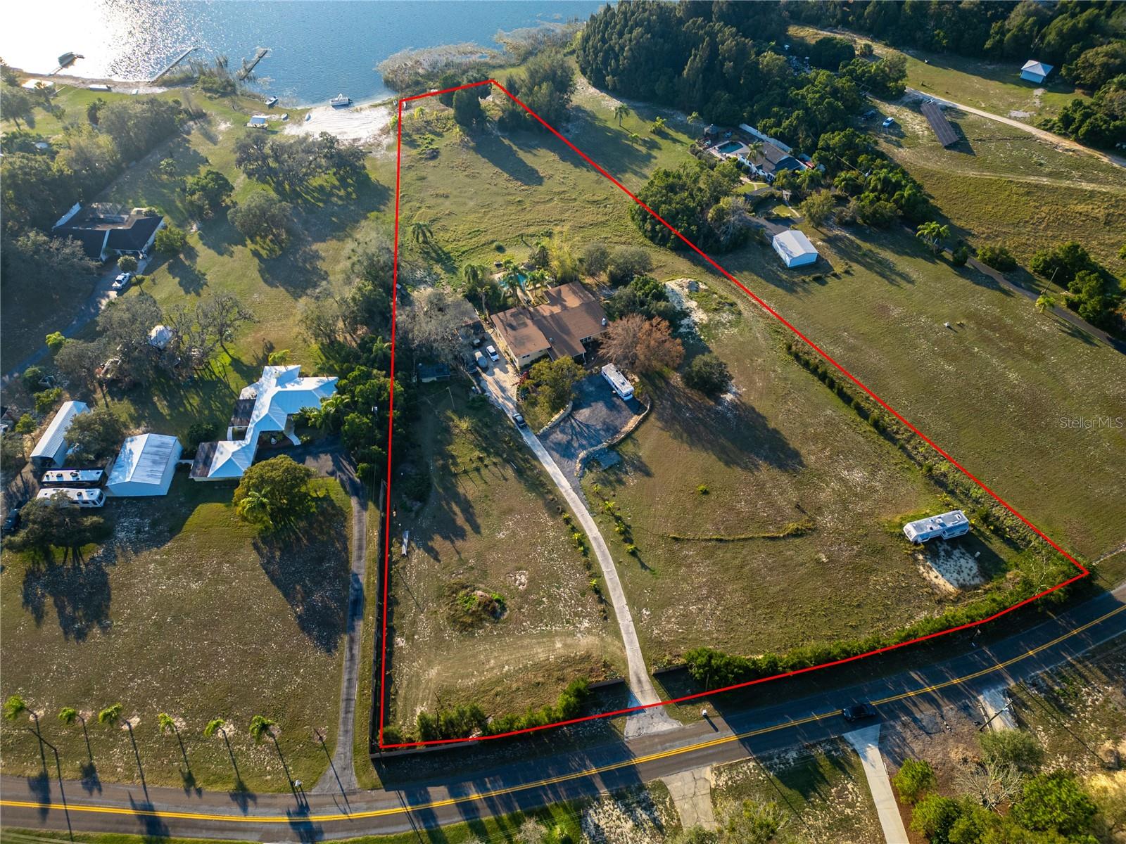 1301 S LAKE STARR BLVD