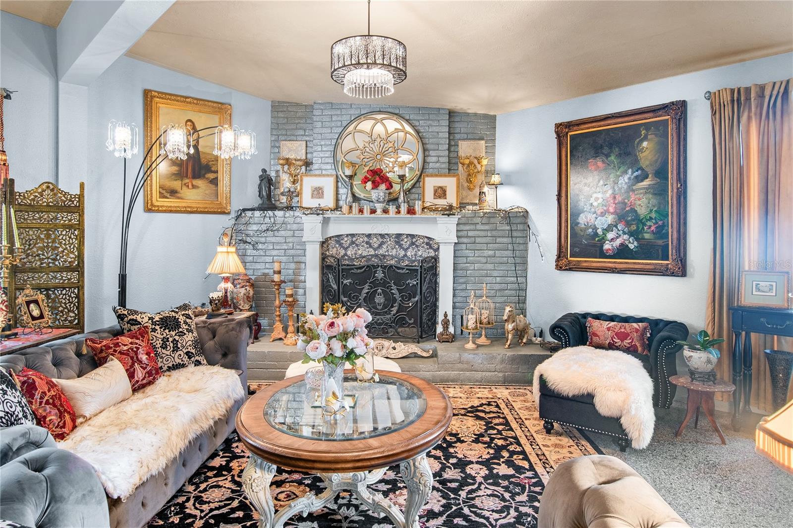 1301 S LAKE STARR BLVD