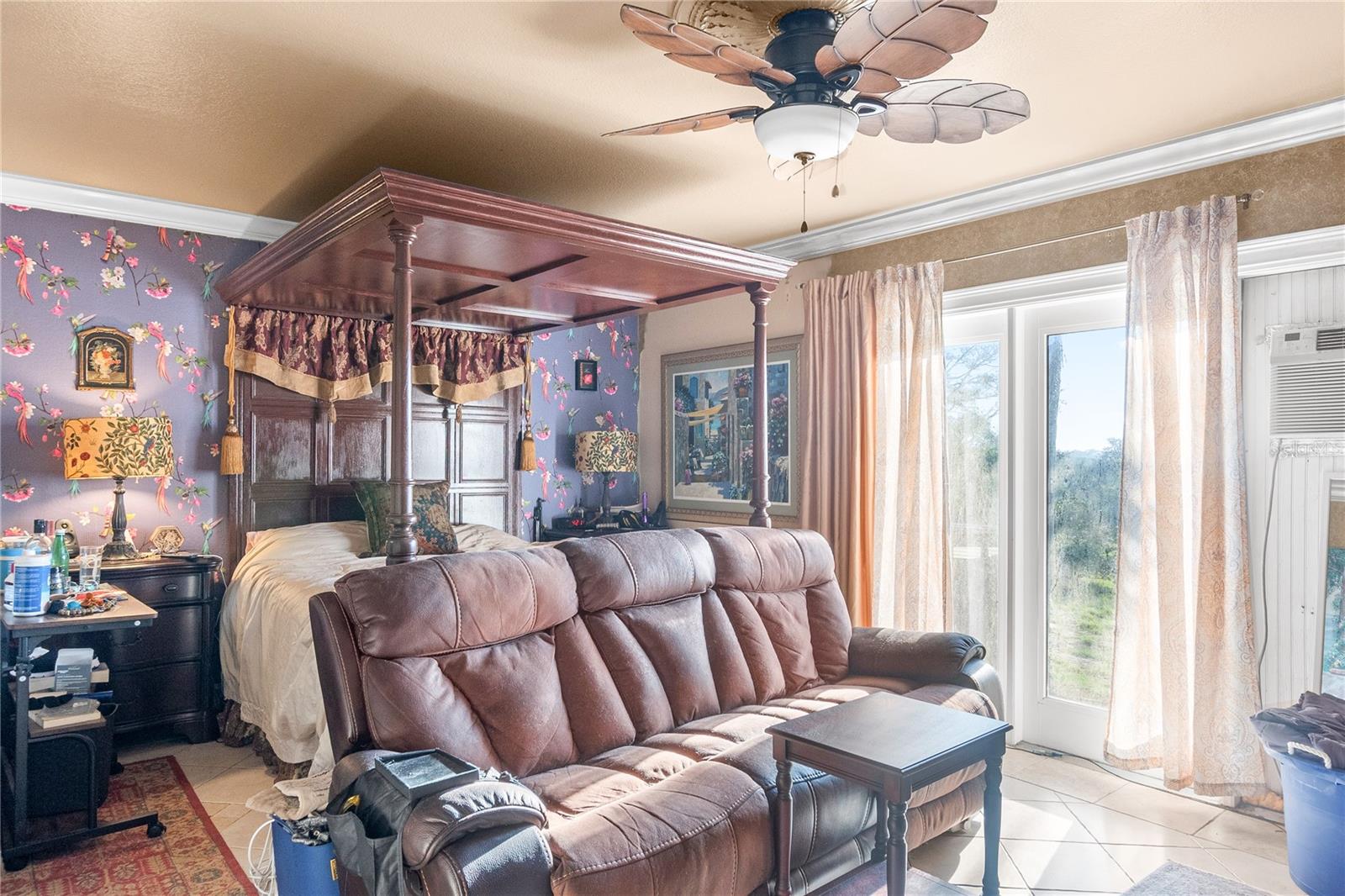 1301 S LAKE STARR BLVD