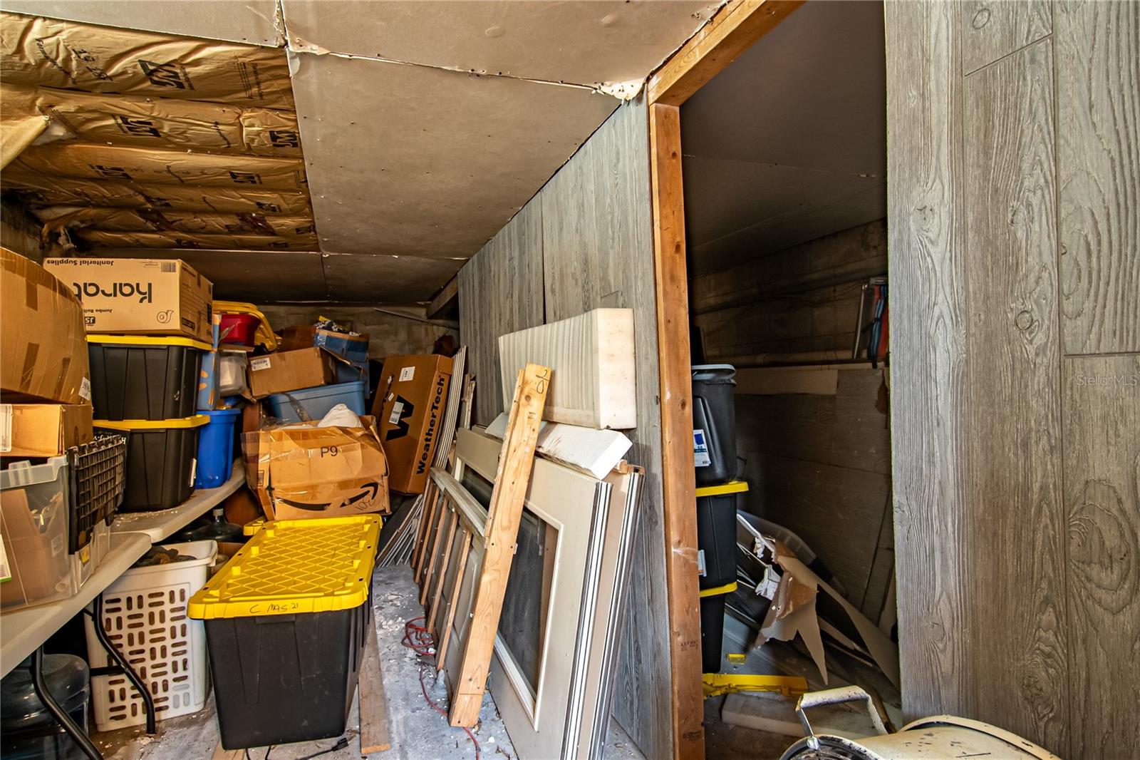 1301 S LAKE STARR BLVD