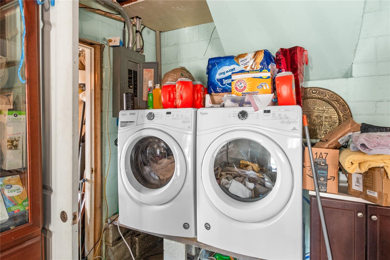 1301 S LAKE STARR BLVD