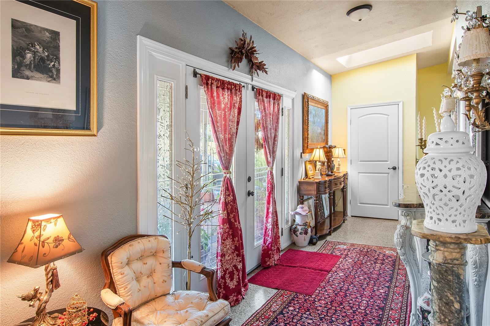 1301 S LAKE STARR BLVD