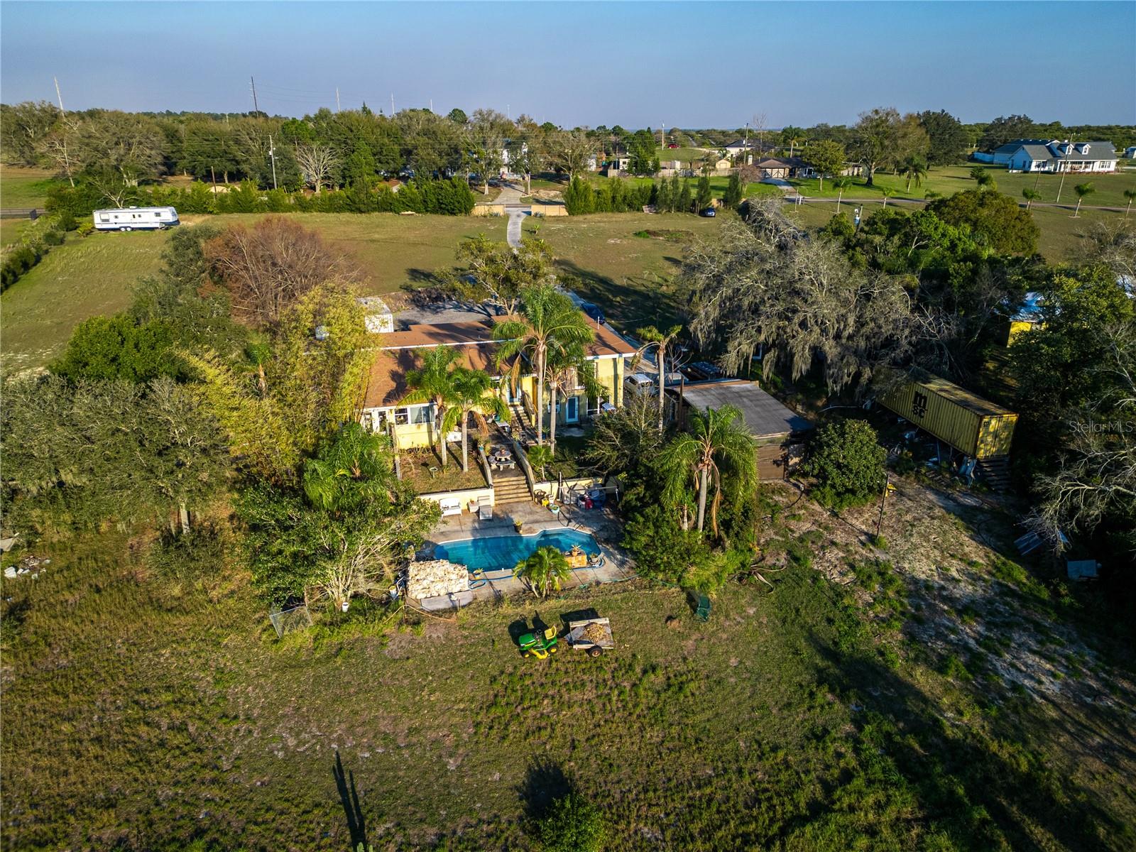 1301 S LAKE STARR BLVD