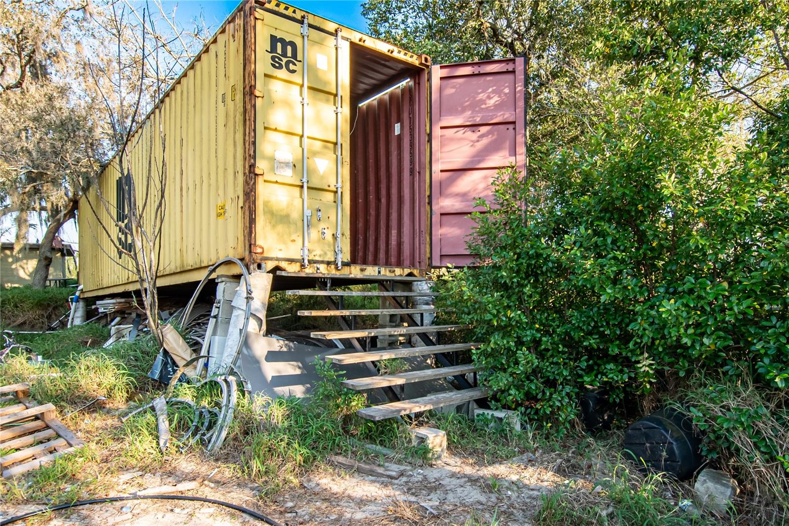 1301 S LAKE STARR BLVD