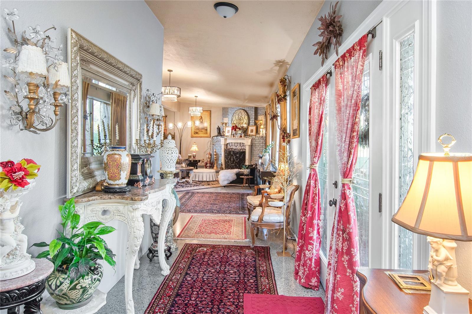 1301 S LAKE STARR BLVD