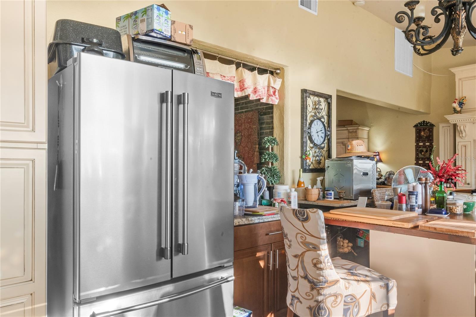 1301 S LAKE STARR BLVD