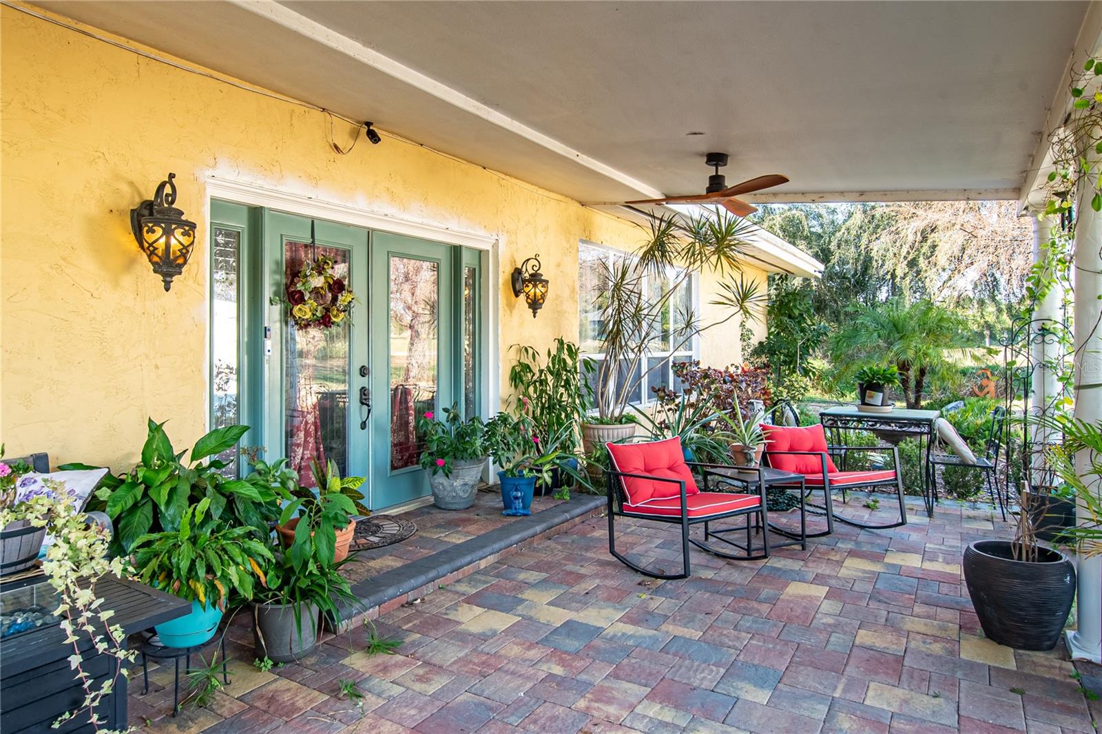 1301 S LAKE STARR BLVD