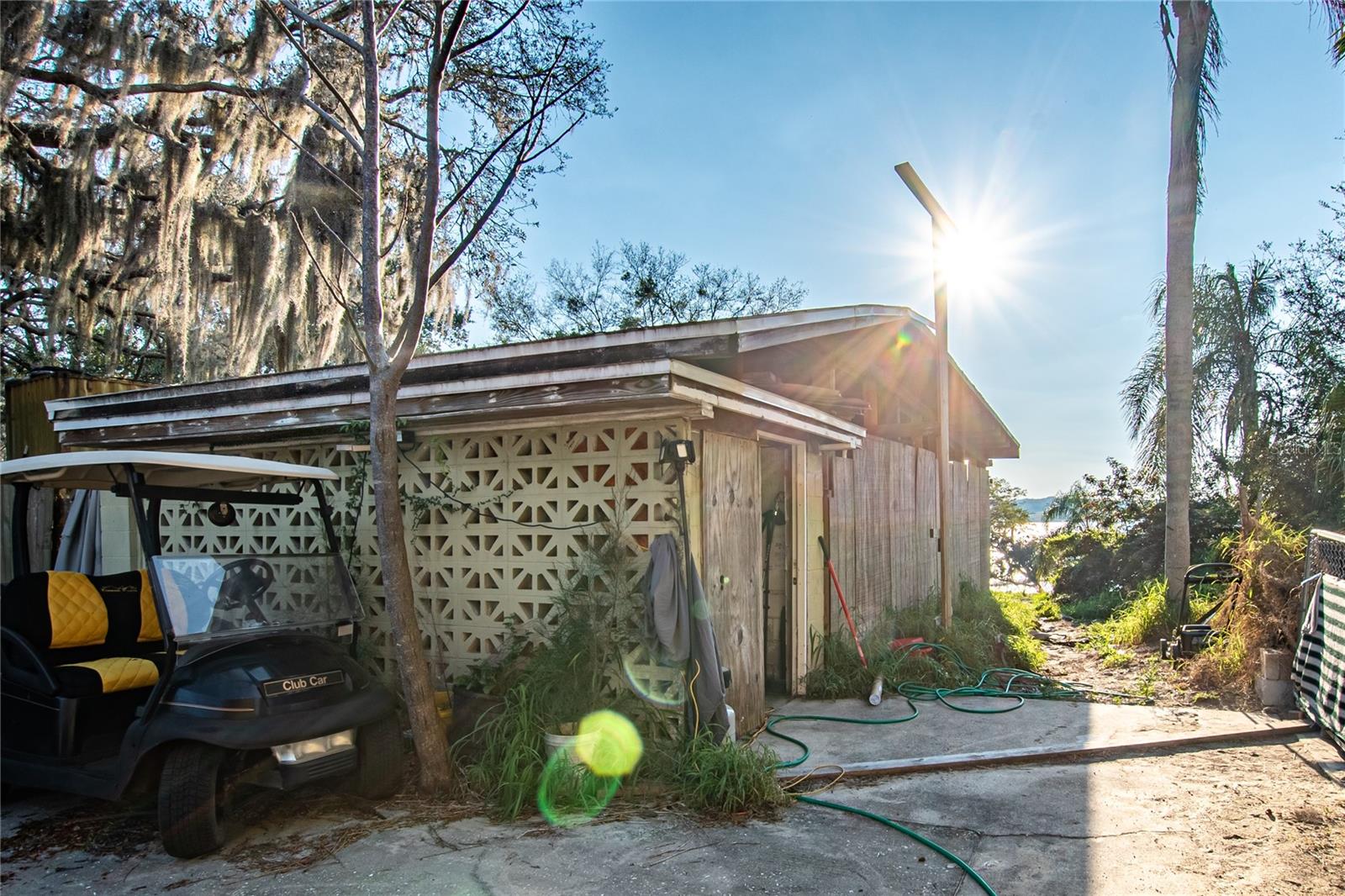 1301 S LAKE STARR BLVD