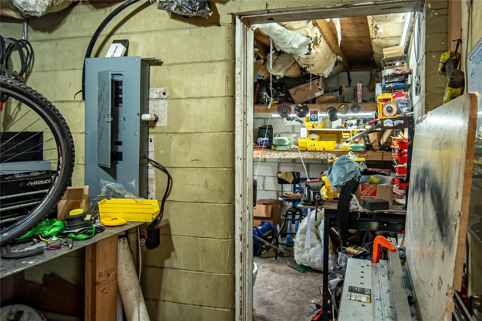 1301 S LAKE STARR BLVD