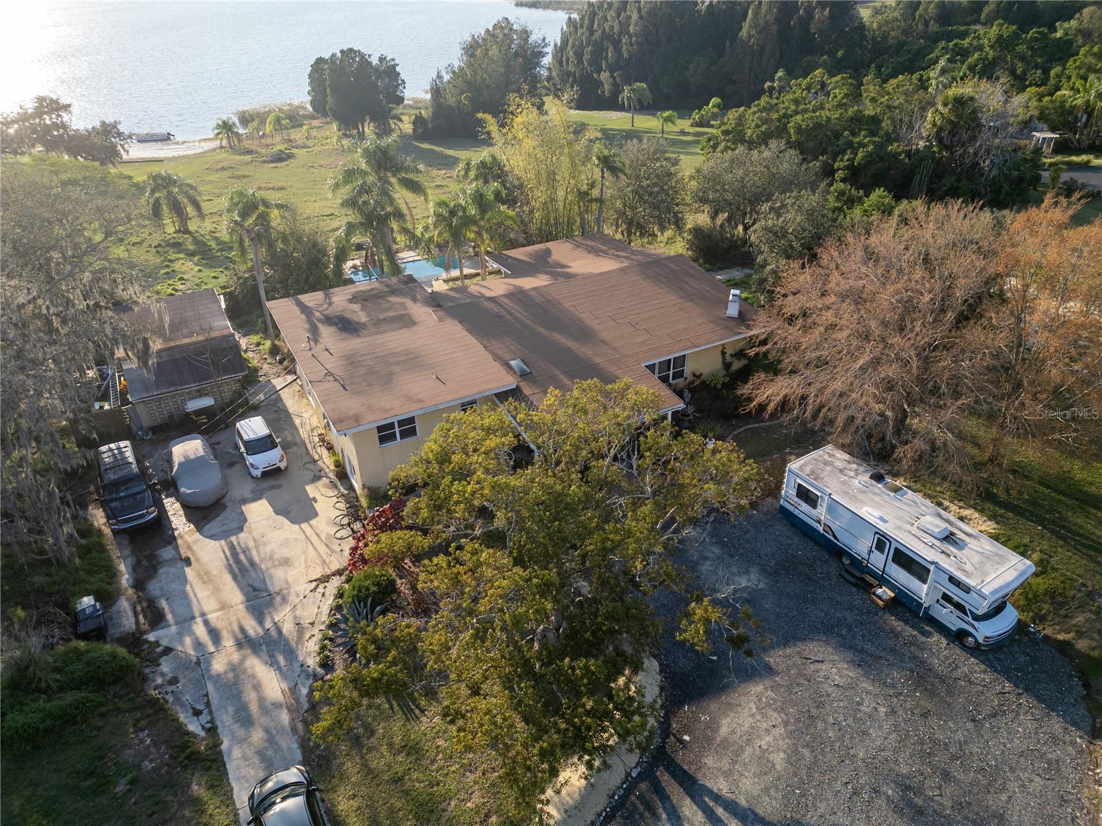 1301 S LAKE STARR BLVD